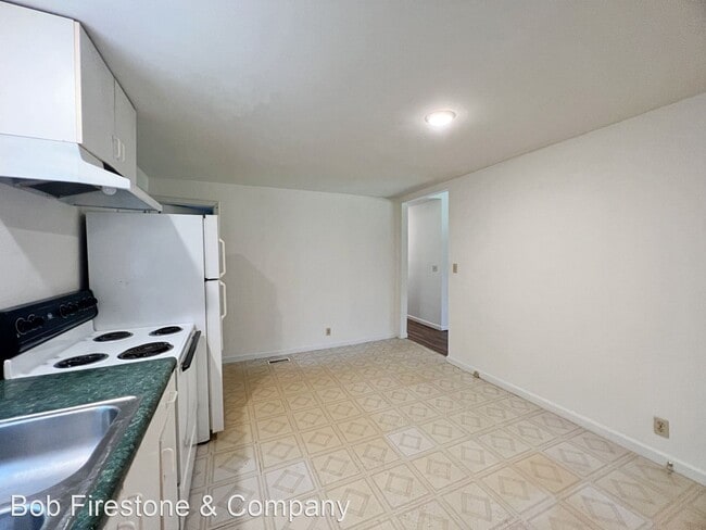 Building Photo - 3 br, 1.5 bath House - Mt. View Rd. 2158