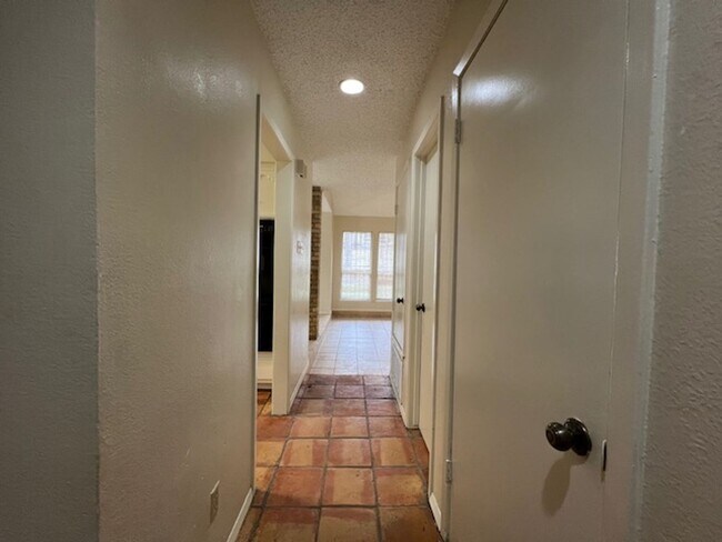 Foto del edificio - Quadrangle Townhome