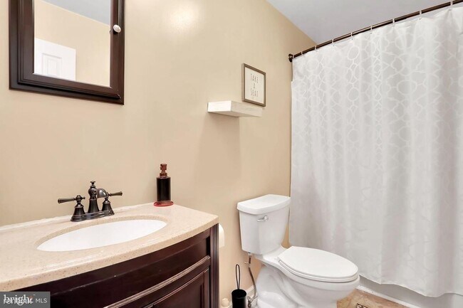Building Photo - 2 br, 2 bath Condo - 136 Arch St