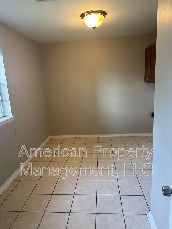 Foto del edificio - 4512 S Kingston Ave