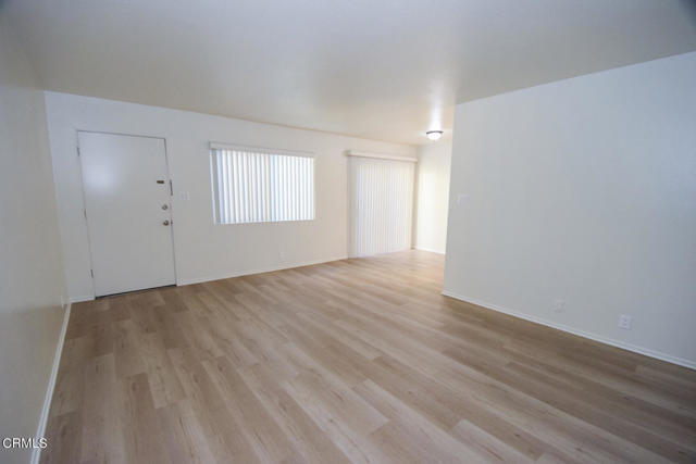 Building Photo - 420 W Linden Dr