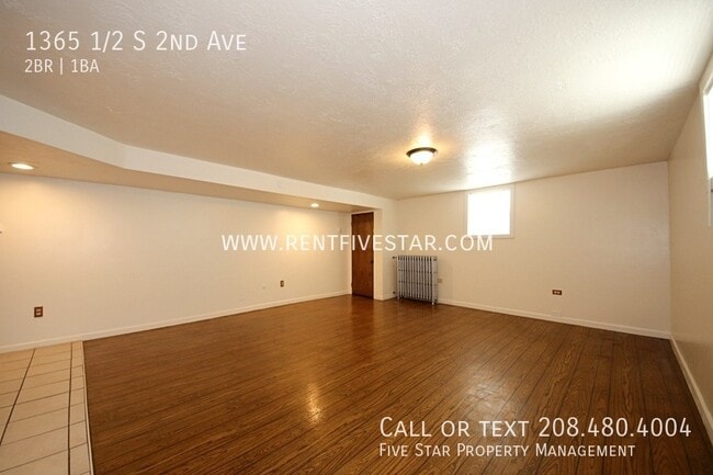 Building Photo - 1365 1/2 S 2nd Ave-