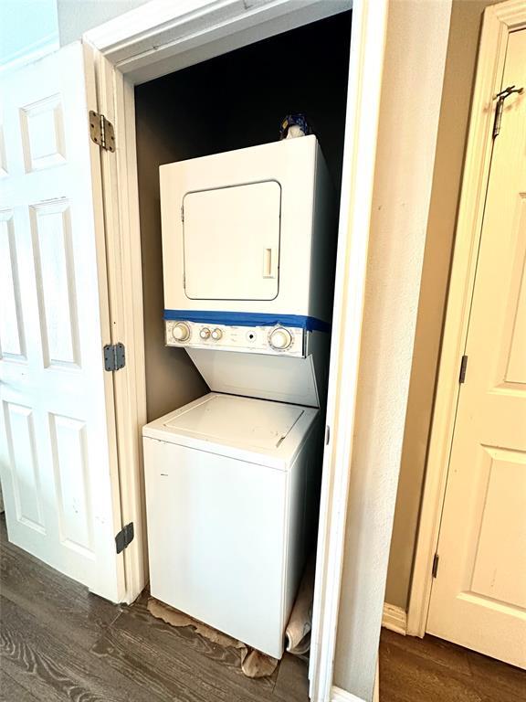 Building Photo - 2502 Leon St