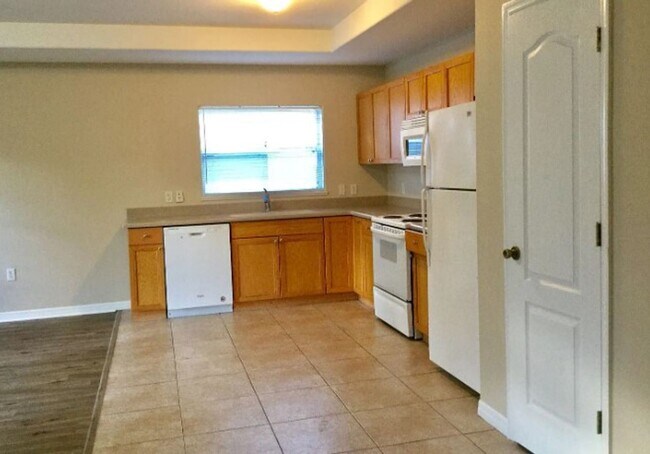 Foto del edificio - 3 br, 2 bath House - 5556 Andrea St