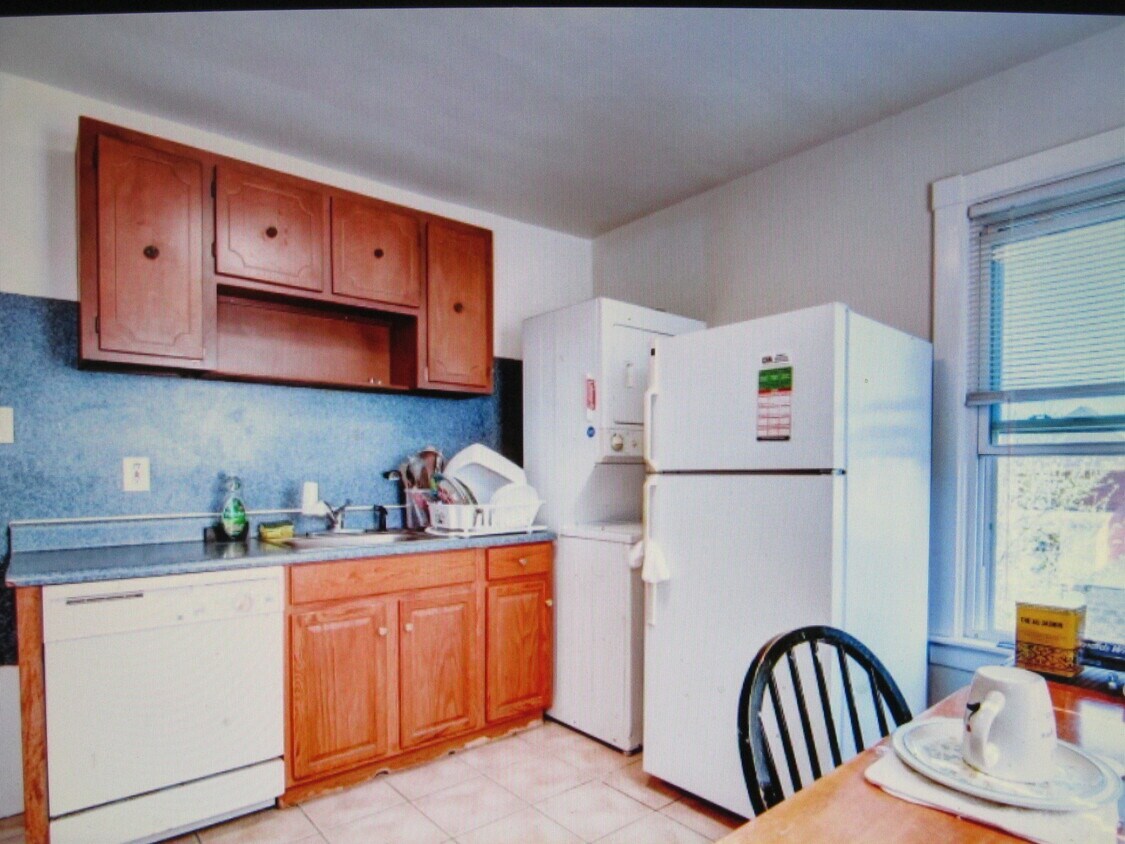 Primary Photo - 186 Hudson St