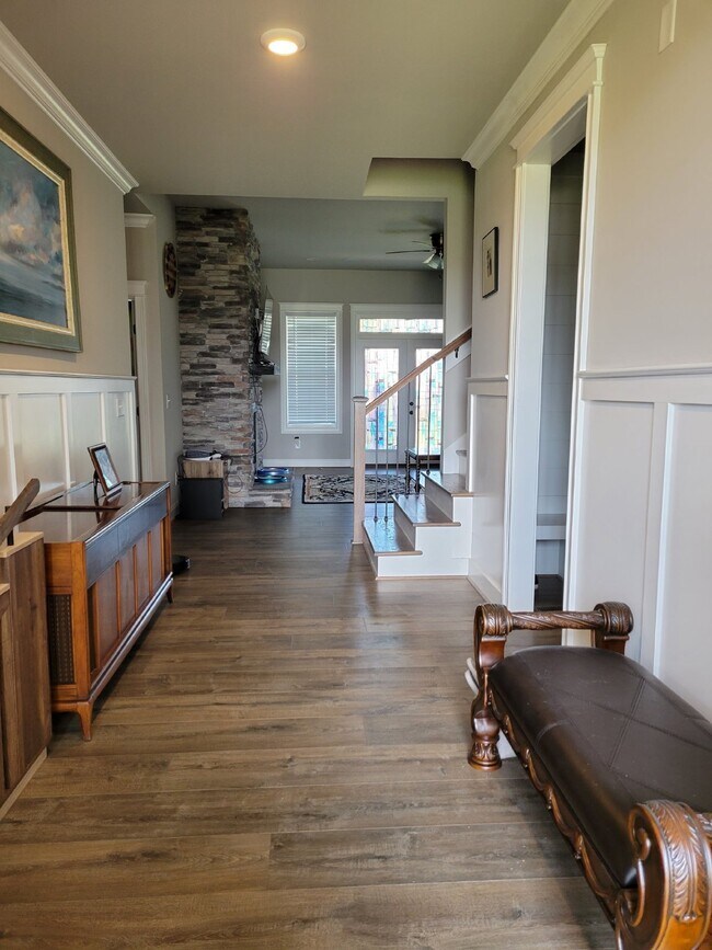 Foto del edificio - Luxury Frank Batson 4 Bedroom Home