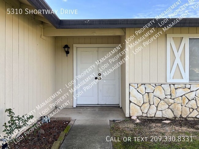 Building Photo - Spacious 3 Bedroom 2 Bath Home in Valley H...