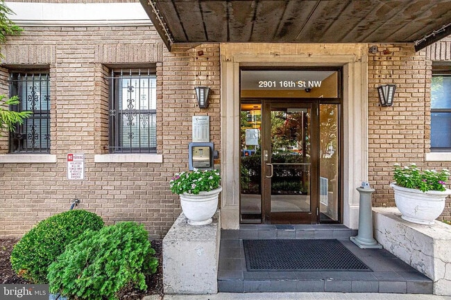 Foto del edificio - 2901 16th St NW