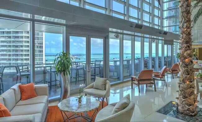 Foto del edificio - 1395 Brickell Ave
