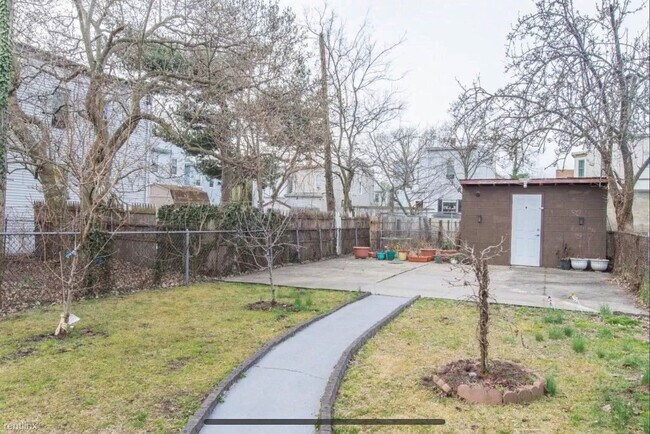 Building Photo - 1 br, 1 bath House - 15 Linden Ave Floor 1