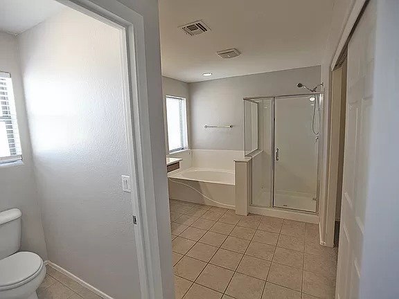 Building Photo - Sweet Spacious 3 Bed, 2 Bath Rental Home i...