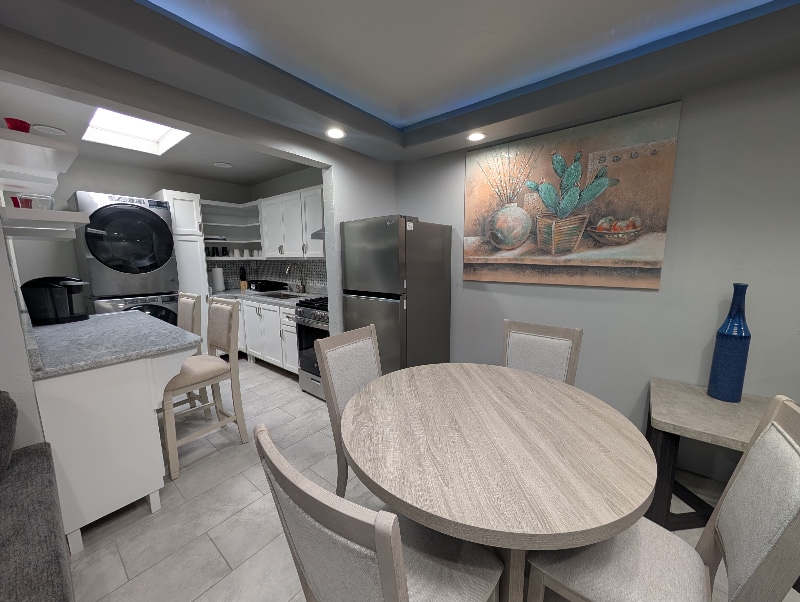 Primary Photo - 3104 Red Sails Dr