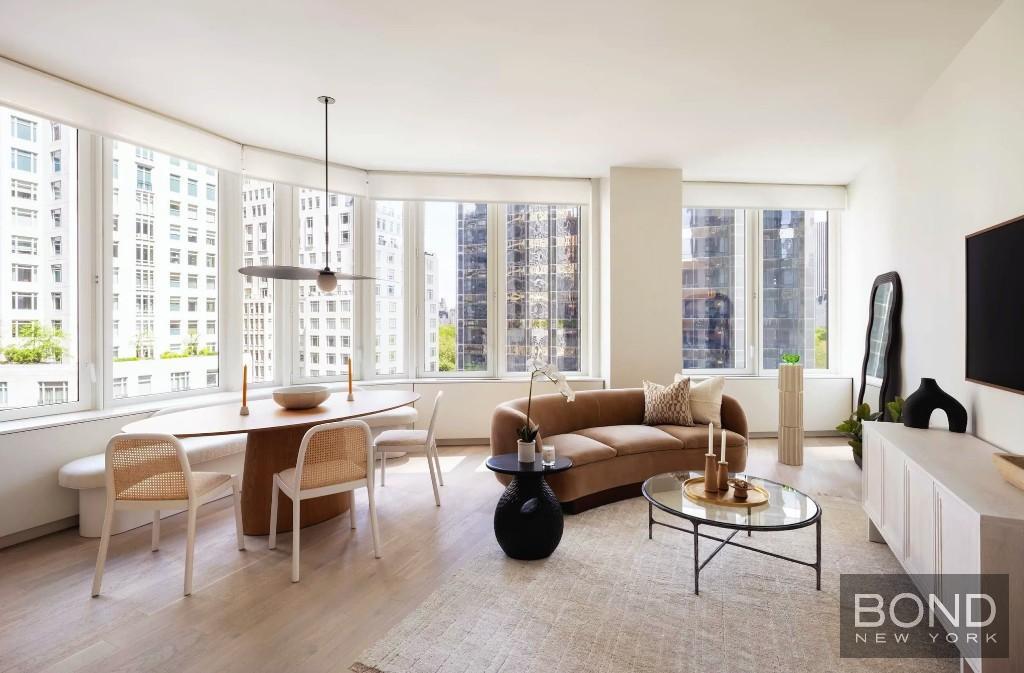 Foto principal - 1 W 60th St