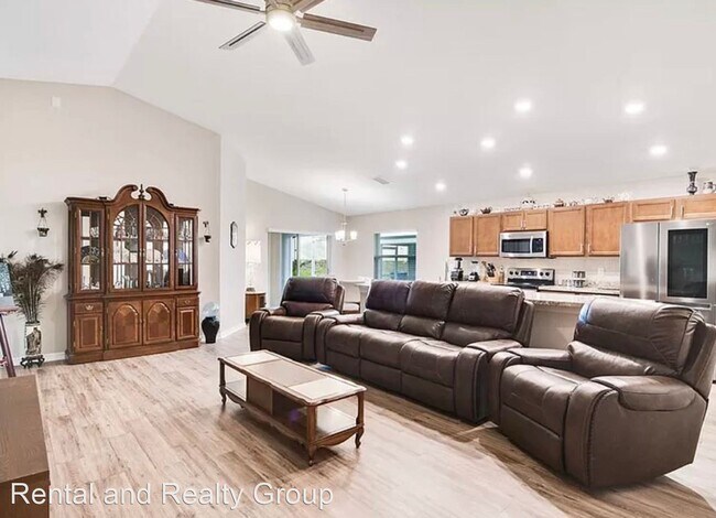 Foto del edificio - 4 br, 2 bath House - 338 Pentas Ln.