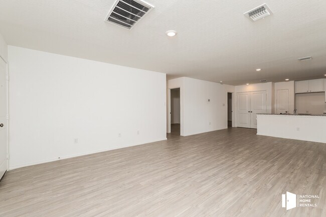 Building Photo - 6634 Willow Lndg