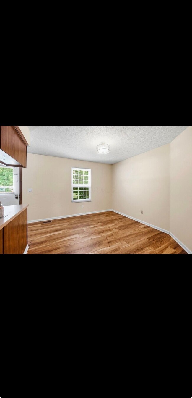 Foto del edificio - 46 Ravine Ridge Dr S