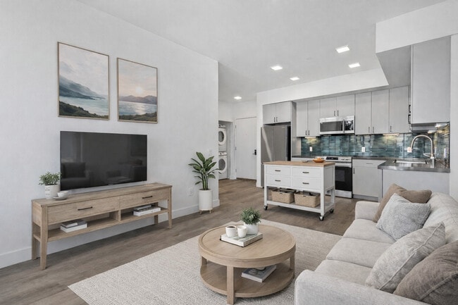 Building Photo - AMP30