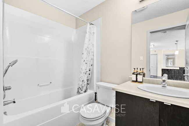 Building Photo - 340-340 Windermere Rd NW