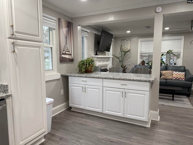 Foto del edificio - 3416 Hazelhurst Rd