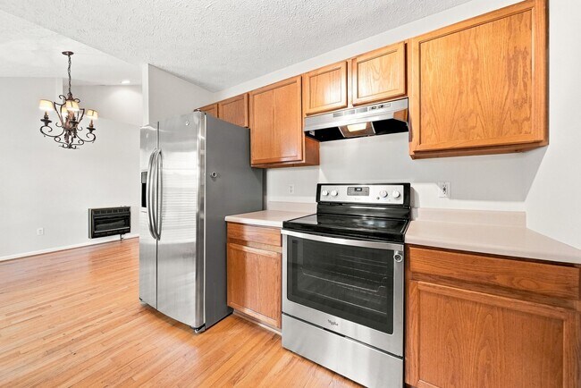 Foto del edificio - Charming Newton Ranch: 3BR/2BA with Garage & Large Yard