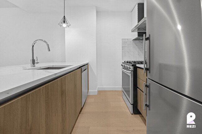Foto del edificio - 148-37 88th Ave