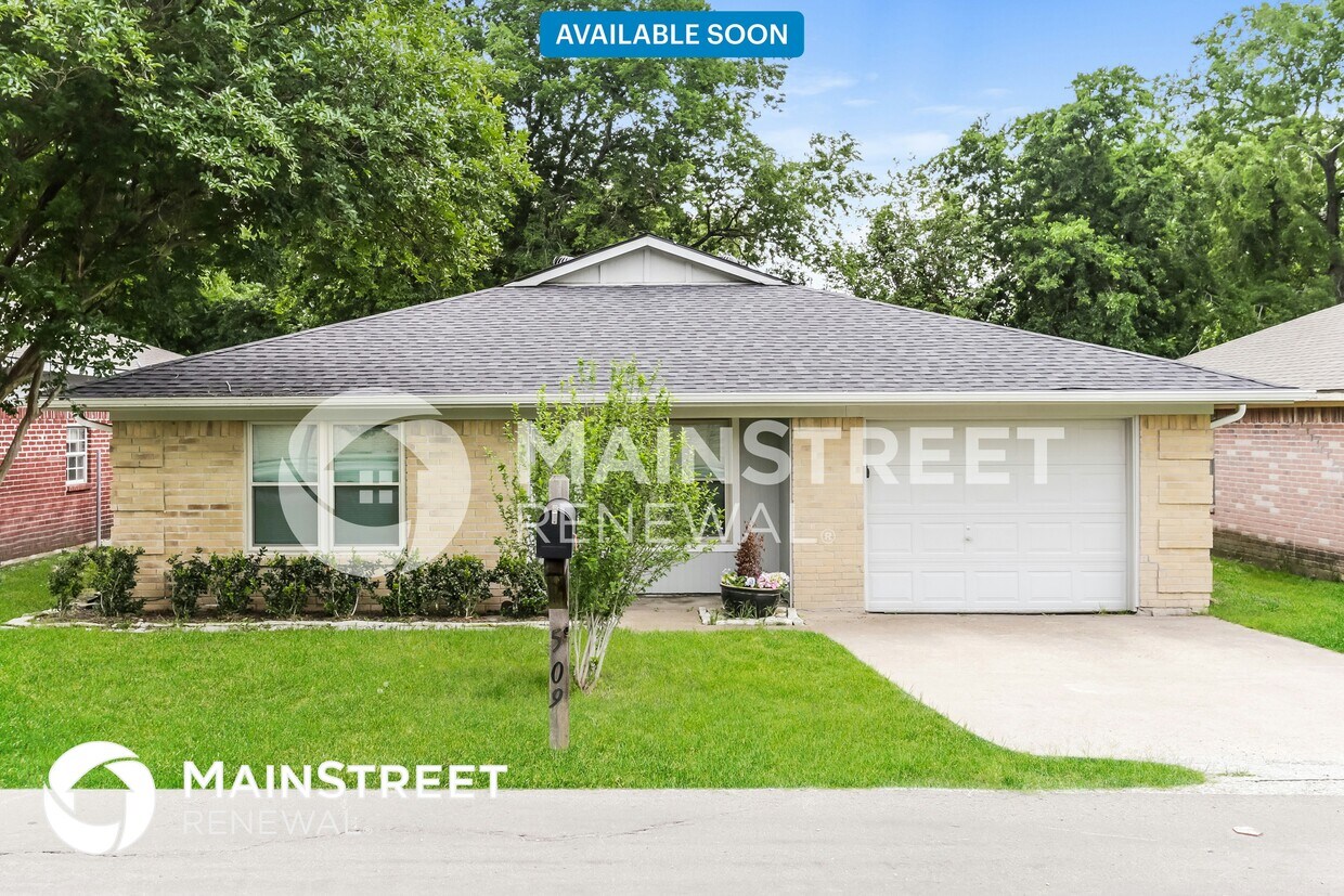 Foto principal - 509 Tubbs Rd