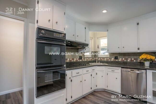 Building Photo - Remodeled Pinole Rancher in Pinole Bayfront