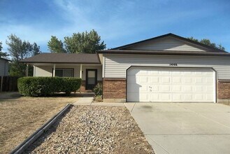 Building Photo - 1448 Sioux Blvd