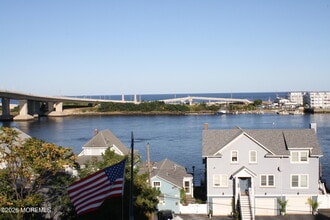 Building Photo - 42 Oceanview Ave
