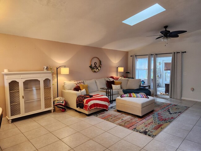 Building Photo - Beautiful 3 bedroom home in the heart of P...