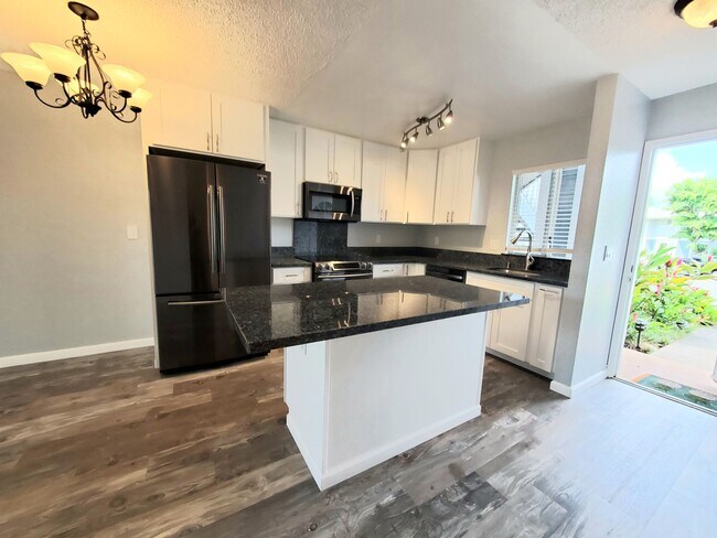 Foto del edificio - Desirable Ground Floor Waikele Unit!