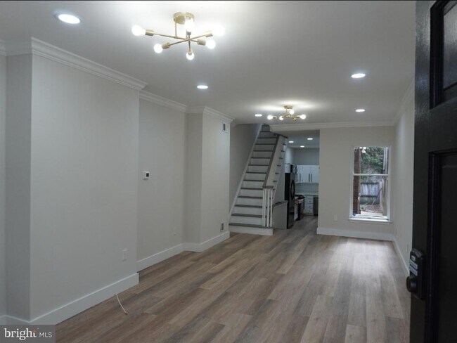 Foto del edificio - 1138 S Hanover St