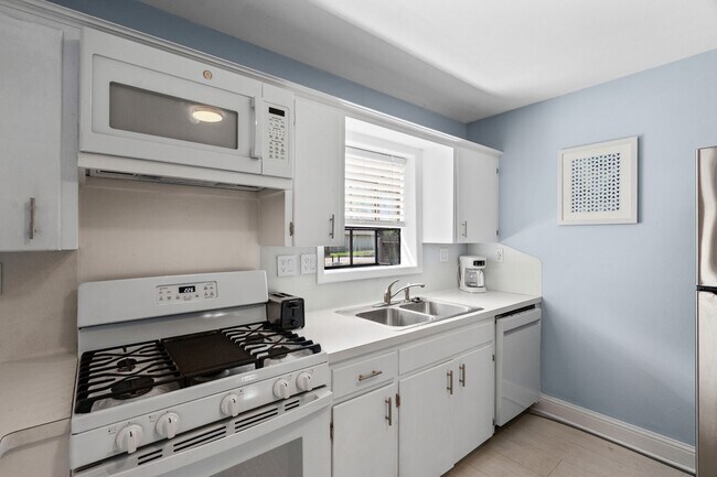 Foto del edificio - 3915 W Estes St