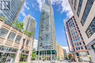 Building Photo - 38 Grenville St