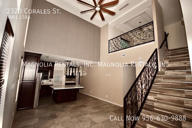 Foto del edificio - Amazing Townhouse on Shary Rd. for Rent