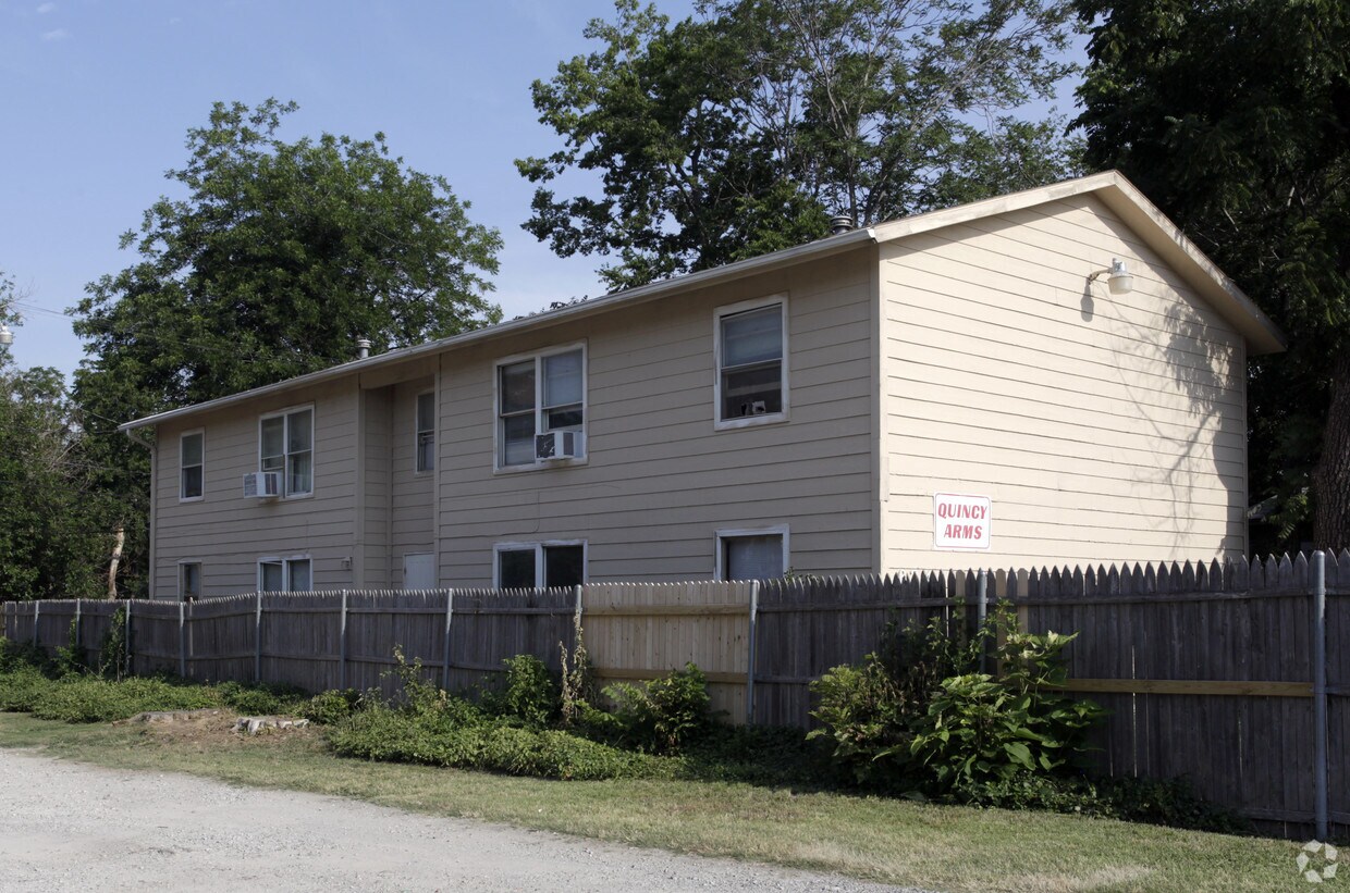Primary Photo - Quincy Arms