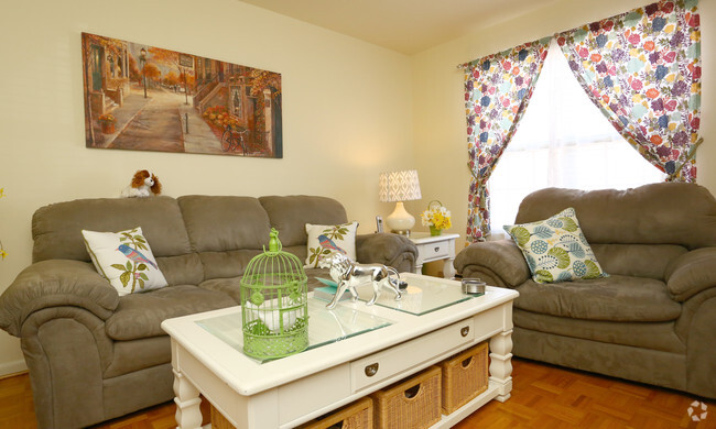 Townhome Living Room - Westwood Apartments