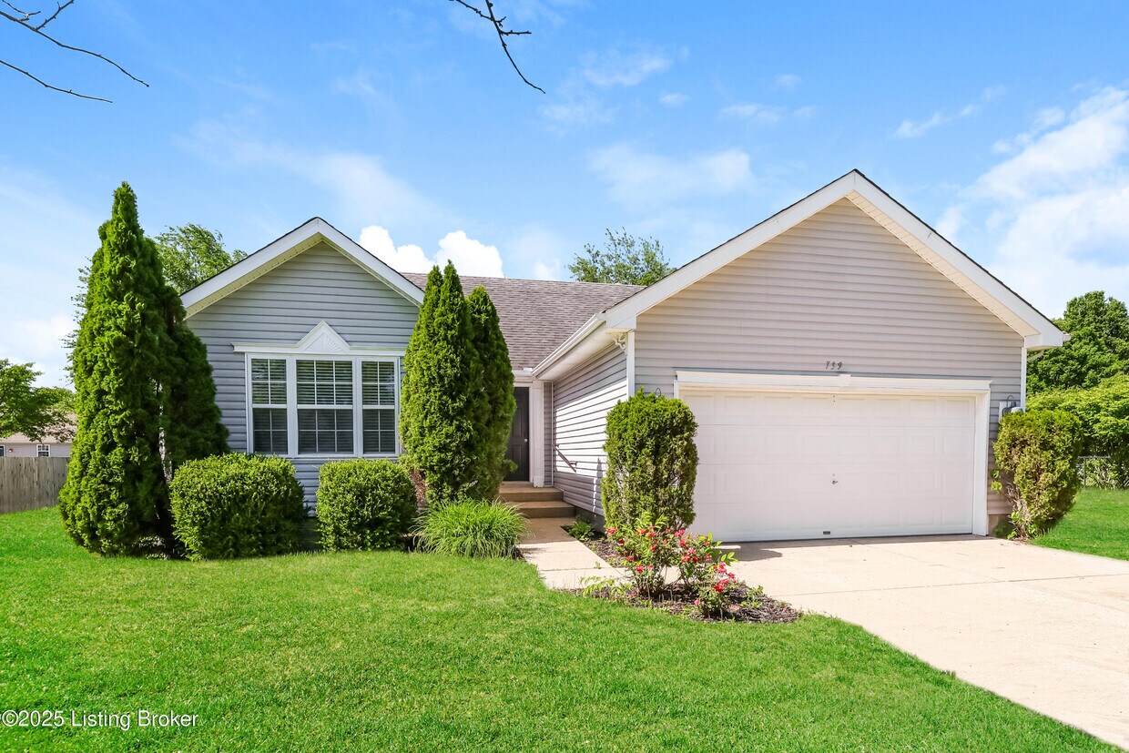 Primary Photo - 739 Helmwood Cir