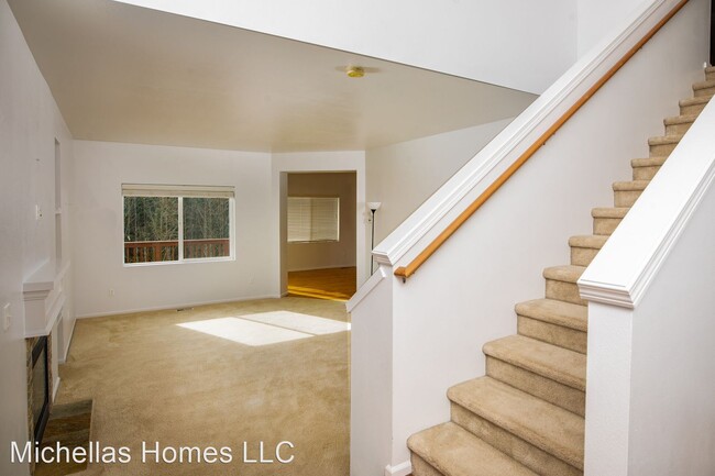 Building Photo - 4 br, 2.5 bath House - 7512 Better Way Loo...