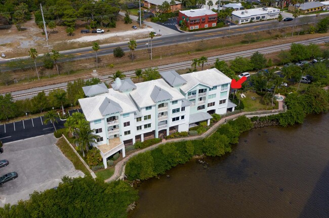 Foto del edificio - 415 NW Flagler Ave