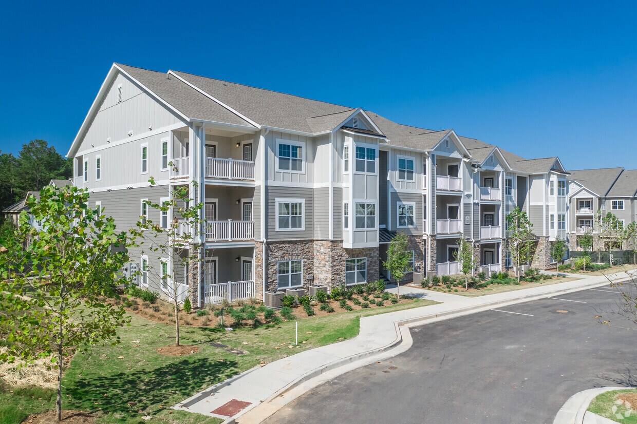 Lullwater at Jennings Mill Apartments in Athens, GA