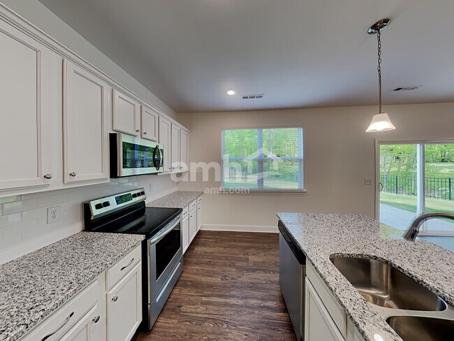 Foto del edificio - 1033 Bluewater Dr