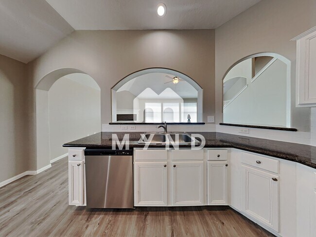 Building Photo - 14906 Sparks Ct