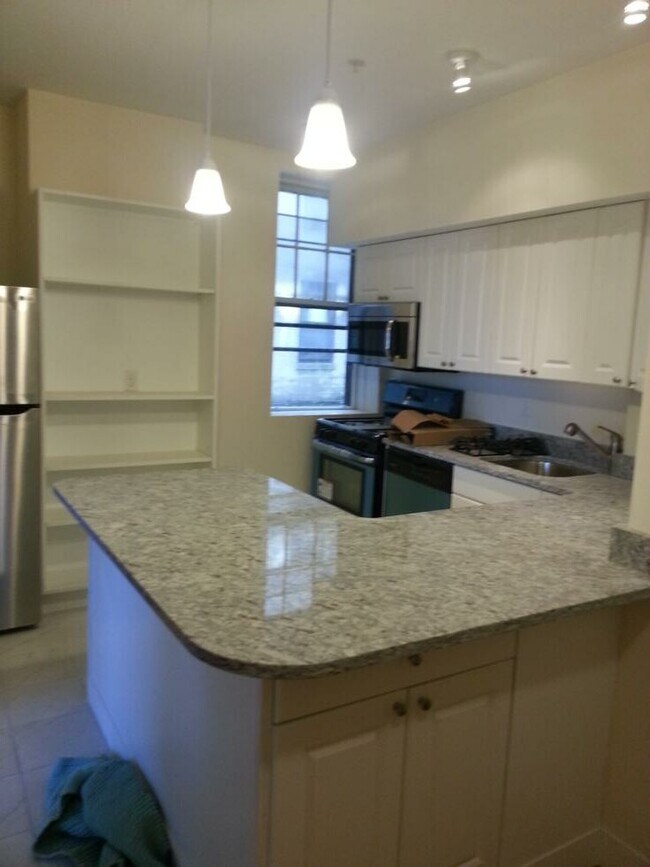 Foto del edificio - 2001 Commonwealth Ave