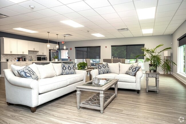 Building Photo - 101 Lafayette Rd