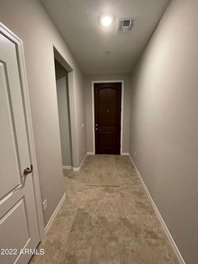 Foto del edificio - 11400 W Duane Ln
