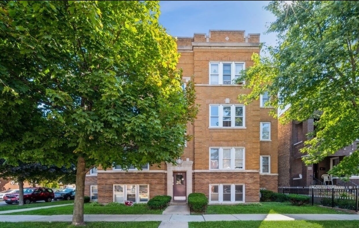 Primary Photo - 4935 W 18th St