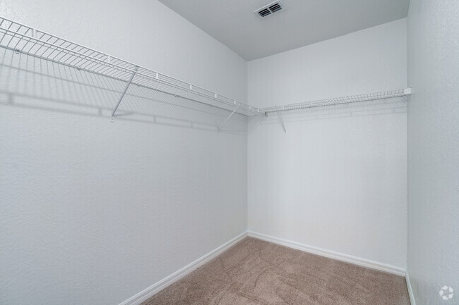 Monterrey - 2BR,2BA - 926SF - Armario - Mission Bay Apartments