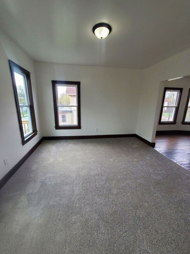 Building Photo - 3045-3047 N 11th St. (Duplex) (ACE PROPERTY)