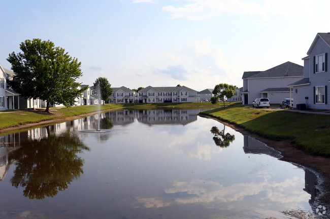 Lake Views - Stoddert Place